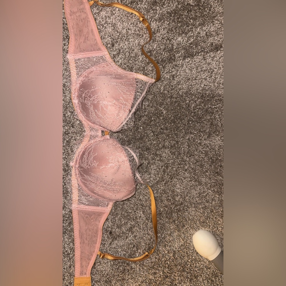Victoria Secret Lace Bra 36C